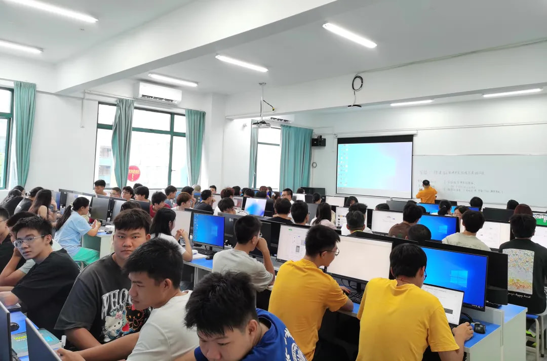 上课 (1) 上课 (1)